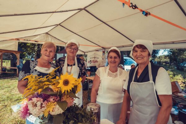 impreza koncertowy przewrot palacowy w rabie wyznej 0005 impreza koncertowy przewrot palacowy w rabie wyznej 0005