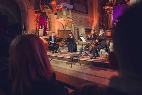 koncert pasyjny kinga brandys wojciak i natalia rubis 0008 koncert pasyjny kinga brandys wojciak i natalia rubis 0008