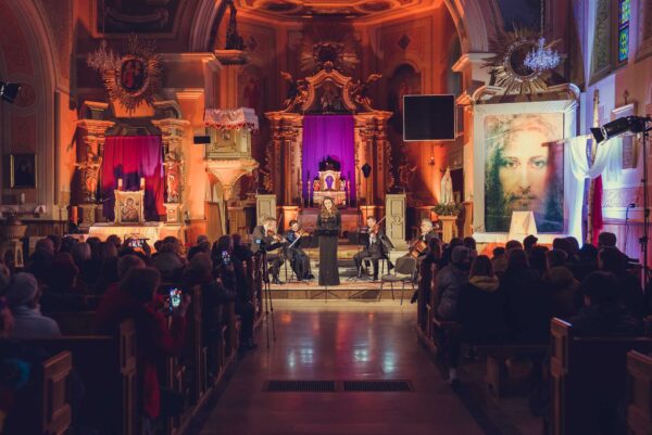 koncert pasyjny kinga brandys wojciak i natalia rubis 0013 koncert pasyjny kinga brandys wojciak i natalia rubis 0013