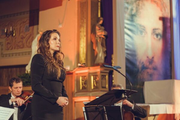 koncert pasyjny kinga brandys wojciak i natalia rubis 0015 koncert pasyjny kinga brandys wojciak i natalia rubis 0015