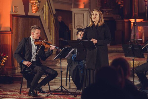 koncert pasyjny kinga brandys wojciak i natalia rubis 0036 koncert pasyjny kinga brandys wojciak i natalia rubis 0036