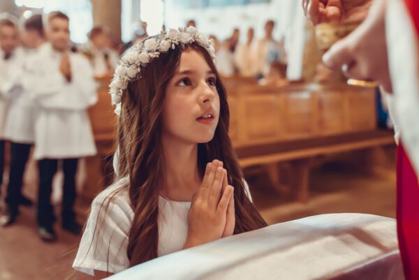 pierwsza komunia swieta w kosciele sw teresy rabka zdroj 2024 0035