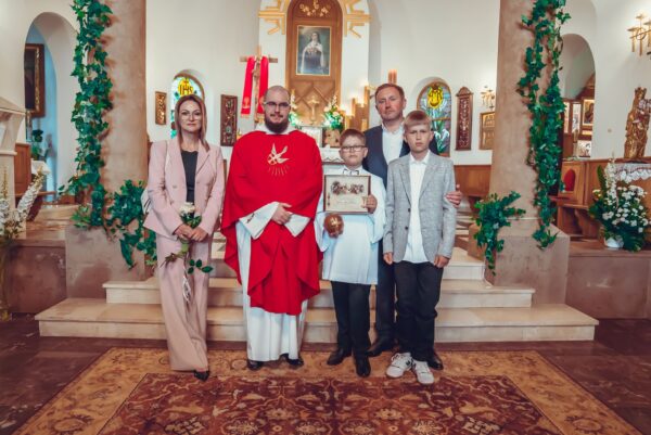 pierwsza komunia swieta w kosciele sw teresy rabka zdroj 2024 0039