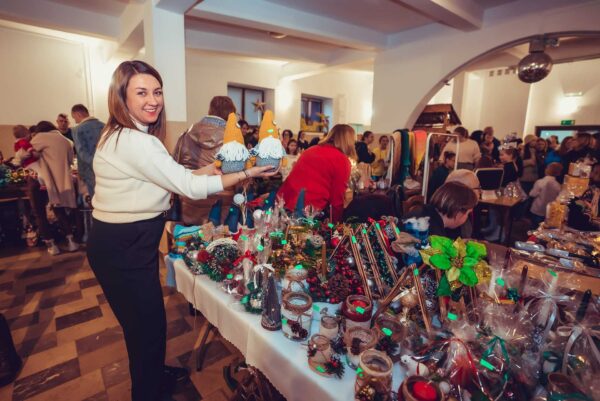 pierwszy kiermasz swiateczny w rabie wyznej 0018 pierwszy kiermasz swiateczny w rabie wyznej 0018