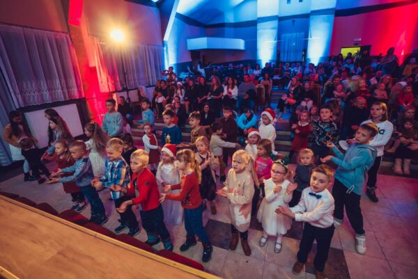 pierwszy kiermasz swiateczny w rabie wyznej 0027 pierwszy kiermasz swiateczny w rabie wyznej 0027