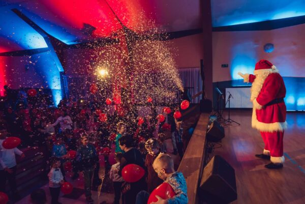 pierwszy kiermasz swiateczny w rabie wyznej 0051 pierwszy kiermasz swiateczny w rabie wyznej 0051